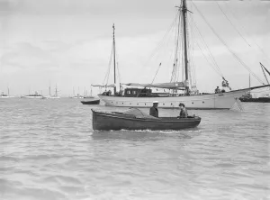 Mariner Prints: Motor boat Hubble-Bubble and mariners, 1911. Creator: Kirk & Sons of Cowes