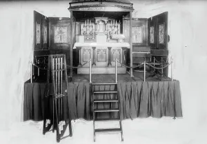 Folding Prints: Motor Chapel, between c1910 and c1915. Creator: Bain News Service