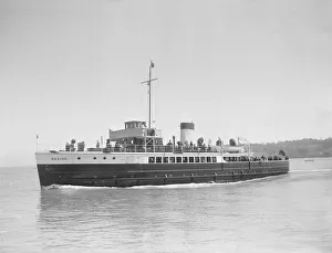 Port Bow Prints: The motor vessel Medina under way, 1932. Creator: Kirk & Sons of Cowes
