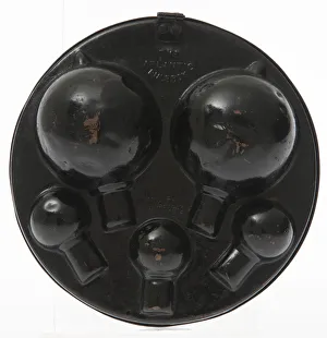 Holder Prints: Motorists spare bulb case 1930 s. Creator: Unknown