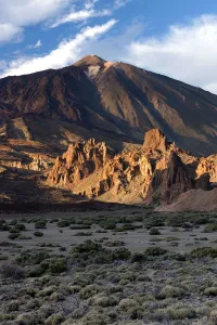 Mount Teide volcano, Parque Nacional del Teide, Tenerife, Canary Islands, 2007