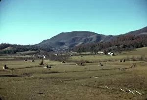 Slides Color Gmgpc Gallery: Mountain farms along the Skyline Drive in Virginia, ca. 1940. Creator: Jack Delano