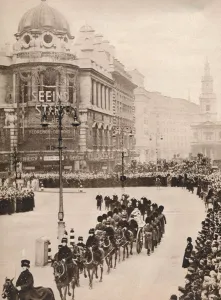 The moving simplicity of King Georges last journey through London, 1936 The moving simplicity of King Georges last journey through London, 1936
