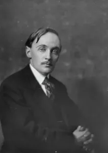 Androgyny Prints: Mr. Lawson, portrait photograph, 1919 May 1. Creator: Arnold Genthe