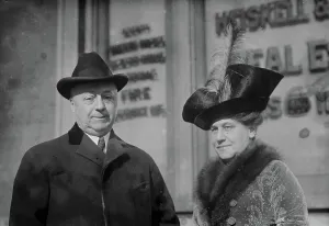 Banker Prints: Mr. & Mrs. P.C. Knox, 1912. Creator: Bain News Service