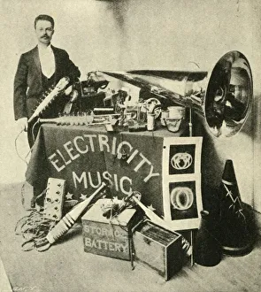 George Newnes Ltd Gallery: Mr. Patterson and His Apparatus, 1900. Creator: Unknown