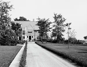 Charles M Prints: Mr. Swift's residence, Detroit, Mich. between 1905 and 1910. Creator: Unknown