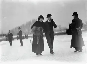 Mrs. Arthur Lewis Skating, 1912. Creator: Harris & Ewing. Mrs. Arthur Lewis Skating, 1912. Creator: Harris & Ewing