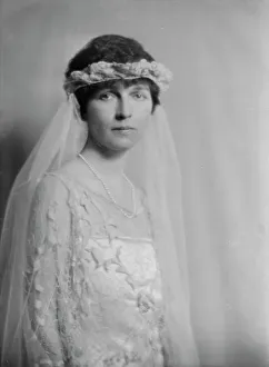 Mrs. B. Dominick, portrait photograph, 1918 Feb. 19. Creator: Arnold Genthe