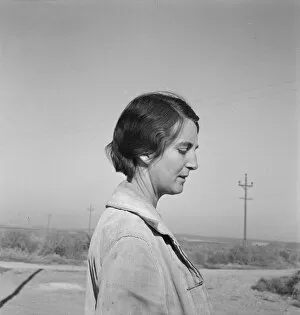 Internally Displaced Person Gallery: Mrs. Bartheloma, three years from Nebraska farm, Nyssa Heights, Malheur County, Oregon, 1939