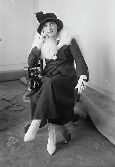 Handbag Prints: Mrs. Earl Carroll, between c1915 and c1920. Creator: Bain News Service