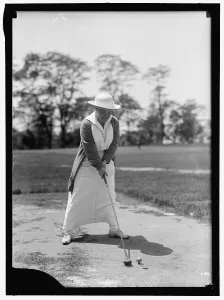 Golf Ball Prints: Mrs. Ed.. playing golf, between 1913 and 1917