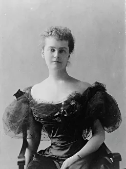 Photographic Prints 1890 1910 Gmgpc Prints: Mrs. Elizabeth Cameron, half-length portrait