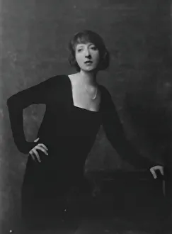 Mrs. Falk, portrait photograph, 1917 Nov. 28. Creator: Arnold Genthe