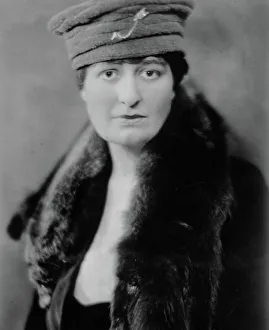 Chairman Prints: Mrs. Fletcher Dobyns, between c1915 and c1920. Creator: Bain News Service
