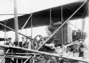 Mrs. G. Curtiss, c1910. Creator: Bain News Service
