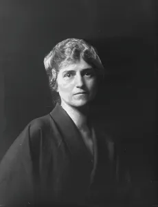 Mrs. Garrison, portrait photograph, 1919 Jan. 21. Creator: Arnold Genthe