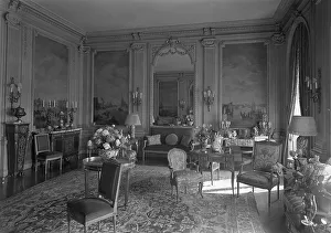 Fifth Avenue Prints: Mrs. George H. Warren, residence at 924 5th Ave