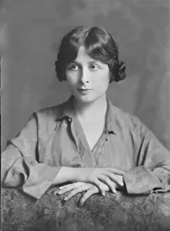 Mrs. H. Lieles, portrait photograph, 1918 Apr. 25. Creator: Arnold Genthe
