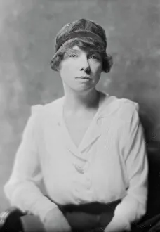 Mrs. Jack London, portrait photograph, 1918 Apr. 19. Creator: Arnold Genthe