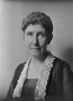 Mrs. L.A. Kimberley, (Commander Kimberley), portrait photograph, 1918 July 2 or 5. Creator: Arnold Genthe