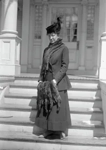 Baker Newton D Prints: Mrs. Newton D Baker, 1917. Creator: Harris & Ewing