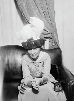 Mrs. R.F. Armstrong & Kilravock Donna-Mafalda [cat], between c1915 and c1920. Creator: Bain News Service