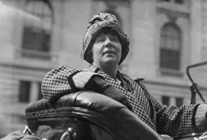 Photographglass Negative Prints: Mrs. Schultz, between c1910 and c1915. Creator: Bain News Service