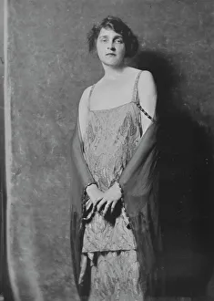 Beading Prints: Mrs. Thomas Moore, portrait photograph, 1917 Dec. 13. Creator: Arnold Genthe