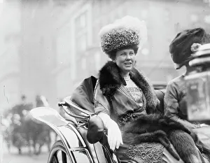 Horsewoman Prints: Mrs. W.G. Loew, between c1910 and c1915. Creator: Bain News Service