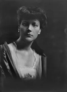 Mrs. Wilhelm Meyer, portrait photograph, 1919 Nov. 3. Creator: Arnold Genthe