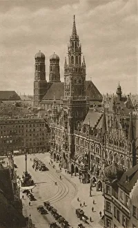 Munchen. Marienplatz - Town - Hall - Frauen Church, 1931. Artist: Kurt Hielscher