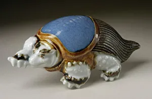 Turtle Prints: Nail cover in the Form of a Long-Tailed Turtle, 19th century. Creator: Unknown