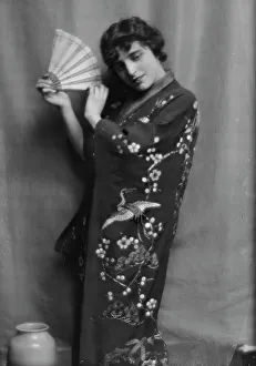 Musical Prints: Namara-Toye, Mme. portrait photograph, 1912. Creator: Arnold Genthe