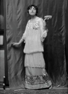 Musical Prints: Namara-Toye, Mme. portrait photograph, 1912. Creator: Arnold Genthe