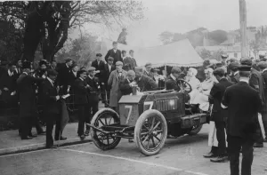 Napier 1905 Gordon Bennett eliminating trials, Clifford Earp. Creator: Unknown
