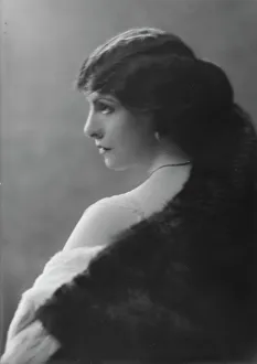 Elegance Prints: Nash, Mary, Miss, portrait photograph, 1917 Sept. 10. Creator: Arnold Genthe