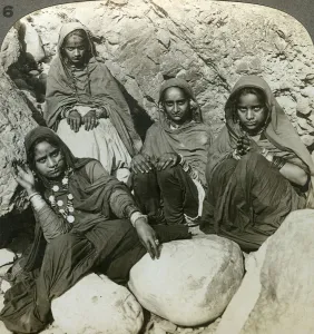 Native Bhujji girls, River Sutlej, Himalayas, India, c1900s(?). Artist: Underwood & Underwood