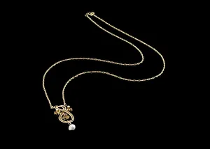 Necklace worn by Jessie Greer, gifted to her by George J. Jones, ca. 1919 Necklace worn by Jessie Greer, gifted to her by George J. Jones, ca. 1919