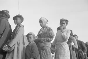 Bad Weather Gallery: Negroes in the lineup for food at meal time in the camp for flood... Forrest City, Arkansas, 1937