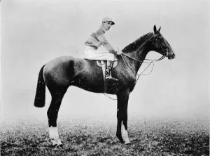 Neil Gow, 1911