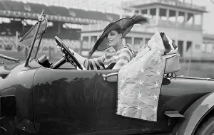 Race Course Prints: Nephile Bunnell, 1917. Creator: Bain News Service