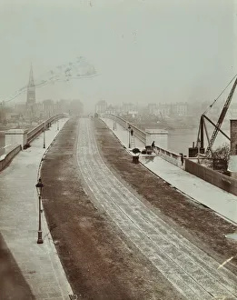 Council Prints: The New Vauxhall Bridge looking north towards Victoria, London, 1906