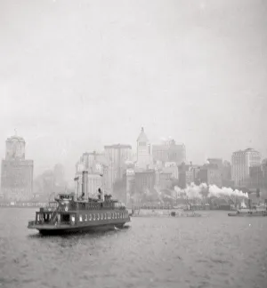 Holmes Prints: New York City from the river, USA, 20th century. Artist: J Dearden Holmes