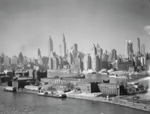 Immigration Prints: New York City views, between 1931 and 1938. Creator: Arnold Genthe