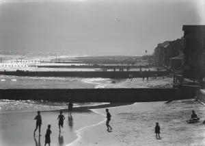 Groyne Prints: New York City views, Long Beach, 1927. Creator: Arnold Genthe