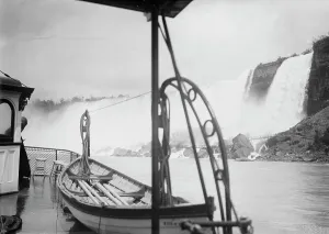 Falls Prints: Niagara from Maid of the Mist, between c1910 and c1915. Creator: Bain News Service