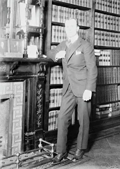 Bookcase Prints: Norman Gaynor, 1914. Creator: Bain News Service