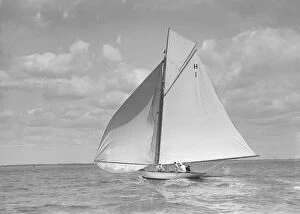 8 Metre Collection: Norman (H1), an early 8 Metre class yacht sailing downwind, 1911