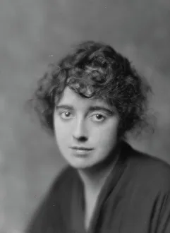 Silent Film Prints: Normand, Mabel, portrait photograph, 1914 Oct. 18. Creator: Arnold Genthe
